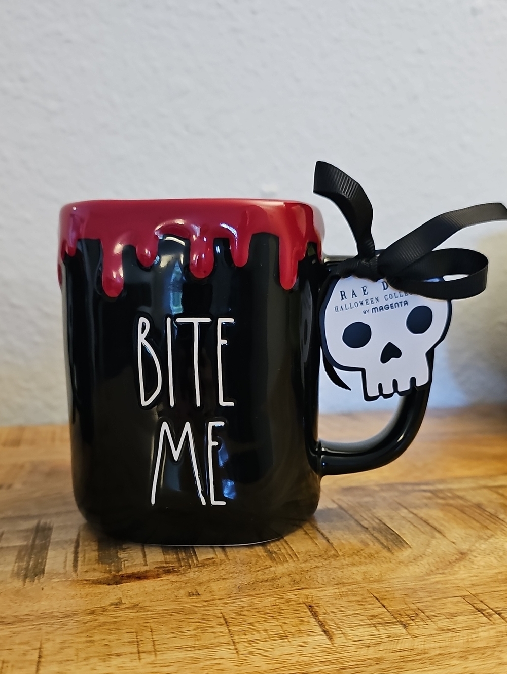 NWT Rae Dunn Halloween BITE ME Vampire Mug Red Blood Drip Black - RARE